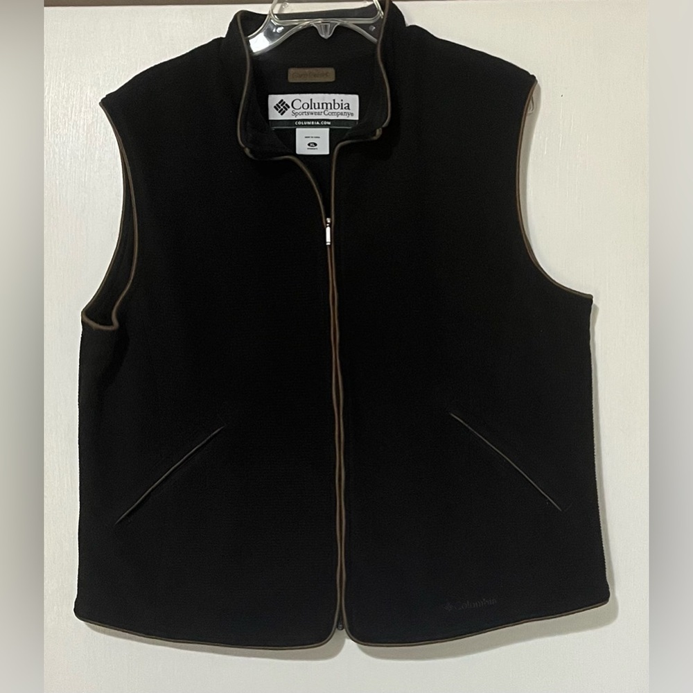 Columbia Men's Black Fleece Vest